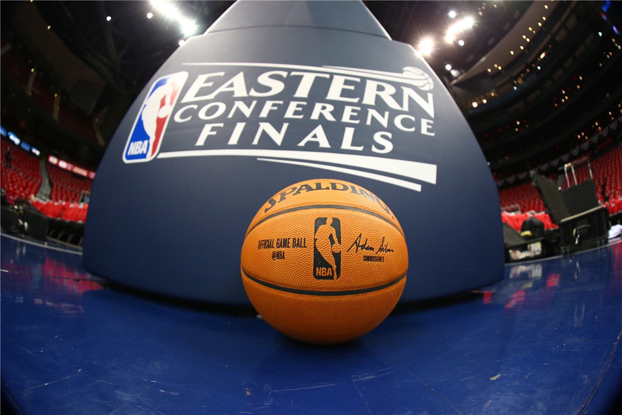 制与脚下出 制与脚下出